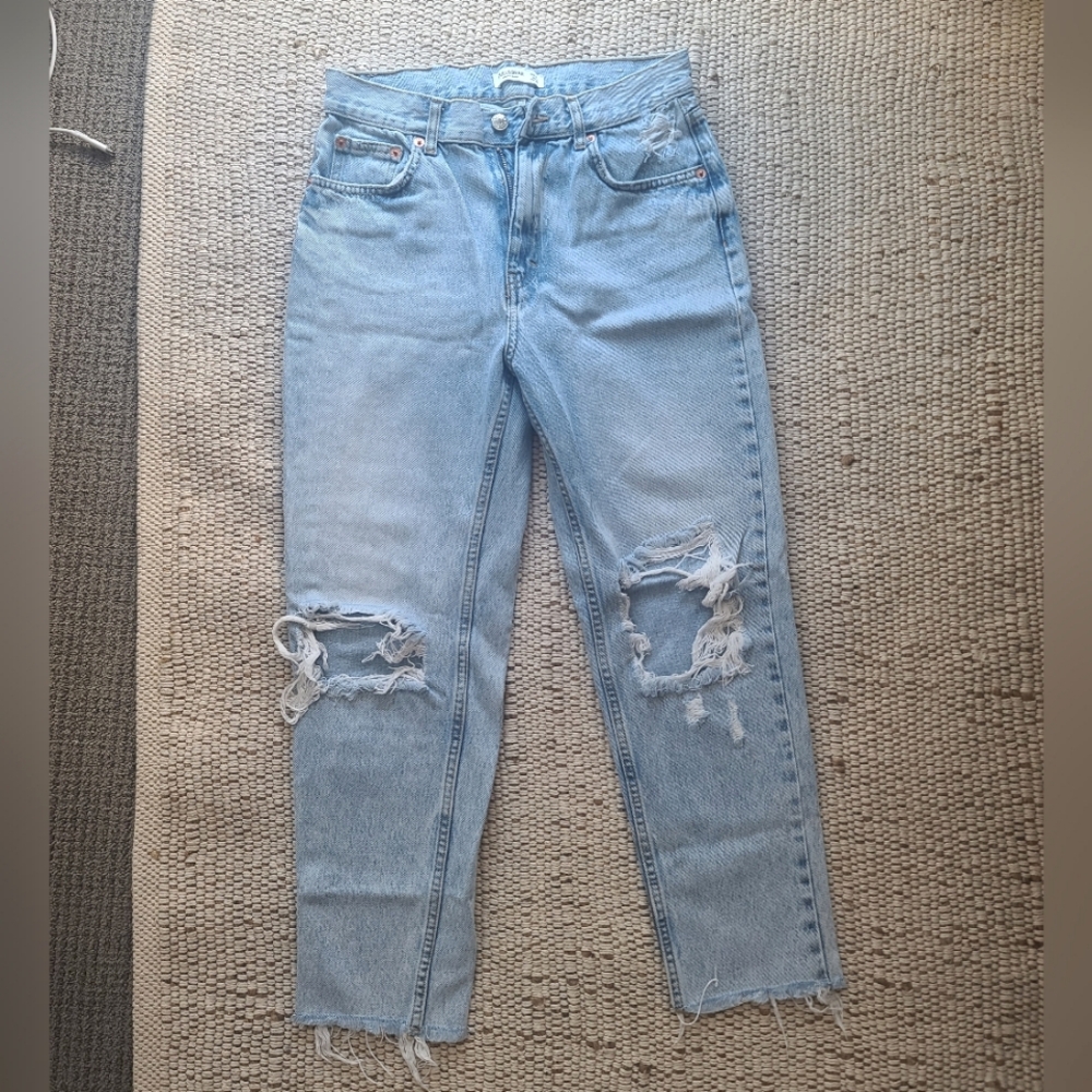 Pull&Bear Distressed Jeans